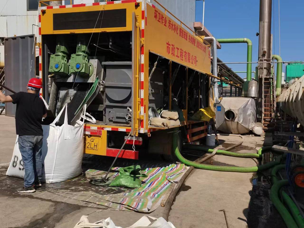 铜山淤泥压干处理